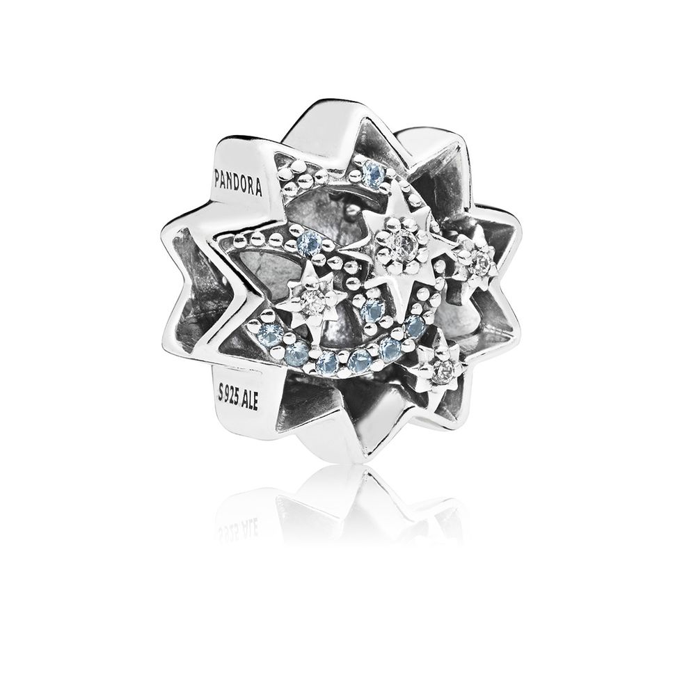 Diamond, Jewellery, Fashion accessory, Gemstone, Engagement ring, Platinum, Body jewelry, Silver, Ring, Metal, 