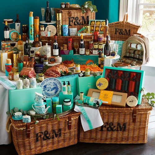Basket, Hamper, Present, Gift basket, Home accessories, Food storage, Storage basket, 
