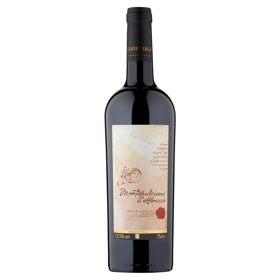 Bottle, Liqueur, Drink, Wine bottle, Alcoholic beverage, Distilled beverage, Wine, Glass bottle, Product, Alcohol, 