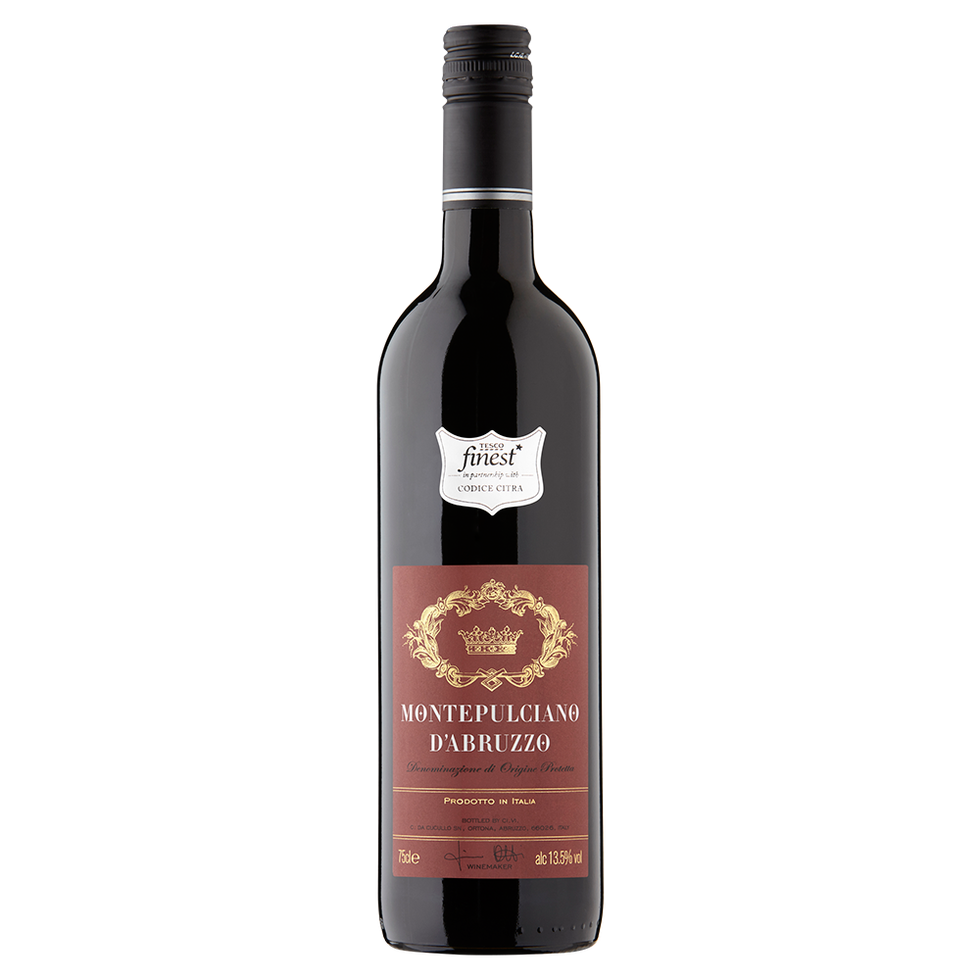Bottle, Liqueur, Drink, Distilled beverage, Wine, Alcoholic beverage, Wine bottle, Glass bottle, Alcohol, Red wine, 