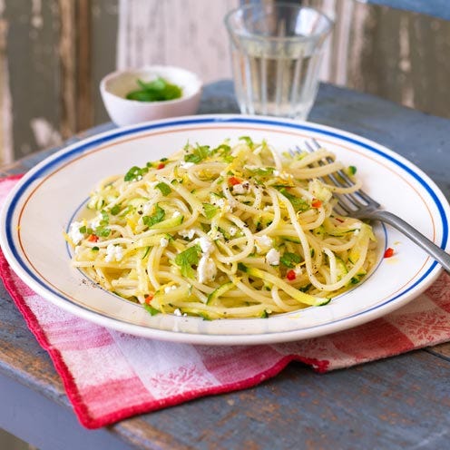 Courgette and goat's cheese spaghetti