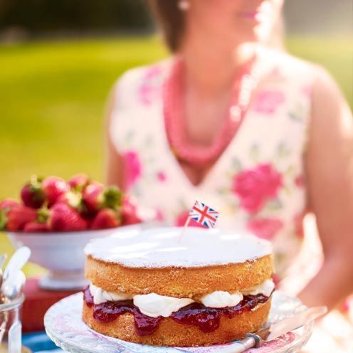 Victoria Sponge Cake | Jessie Bakes Cakes