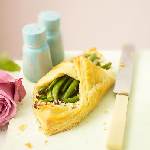 green bean and goat's cheese pie