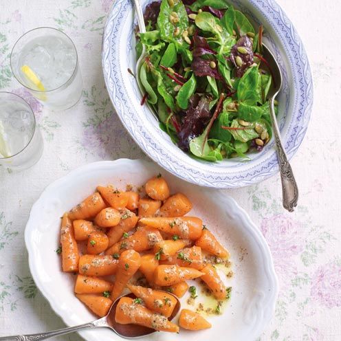 Food, Dishware, Serveware, Produce, Root vegetable, Ingredient, Tableware, Dish, Baby carrot, Carrot, 