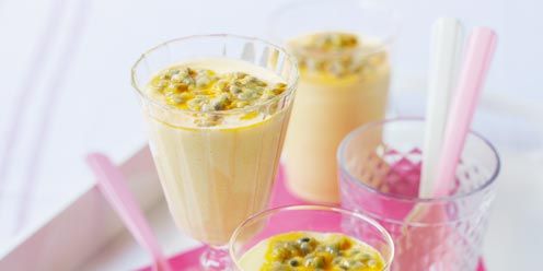 Food, Drink, Tableware, Drinking straw, Ingredient, Drinkware, Peach, Health shake, Non-alcoholic beverage, Smoothie, 