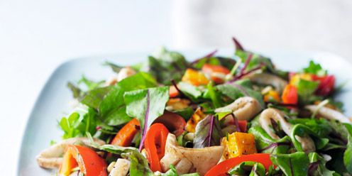 Food, Salad, Cuisine, Vegetable, Ingredient, Produce, Dishware, Leaf vegetable, Garden salad, Recipe, 