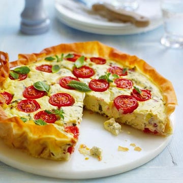 Food, Cuisine, Baked goods, Dish, Dishware, Finger food, Recipe, Plate, Tableware, Serveware, 