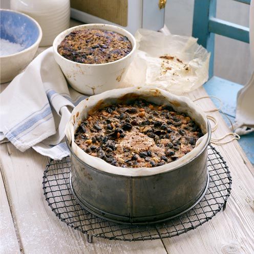 best christmas pudding recipes dark and fruity christmas pudding