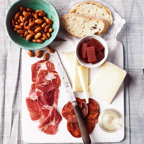 Food, Ingredient, Cuisine, Meal, Tableware, Breakfast, Dish, Condiment, Salt-cured meat, Bowl, 