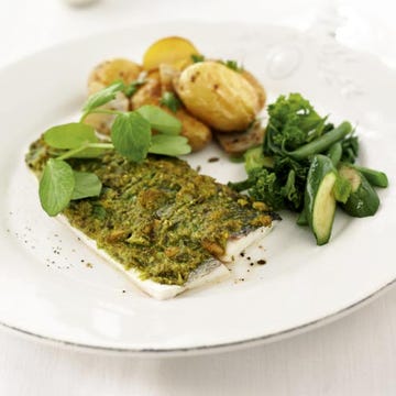 Food, Cuisine, Ingredient, Dishware, Plate, Tableware, Leaf vegetable, Fines herbes, Serveware, Dish, 