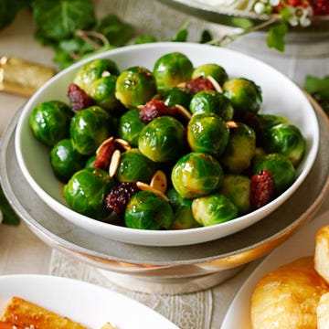 Food, Brussels sprout, Vegetable, Cruciferous vegetables, Leaf vegetable, Ingredient, Dish, Cuisine, Produce, Plant, 