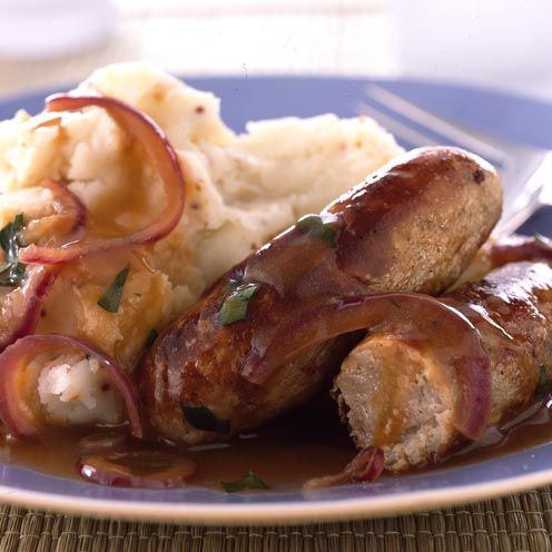 Sausages with mustard mash and red onion gravy
