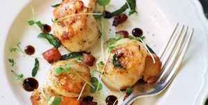 sizzling scallops with pancetta and sage