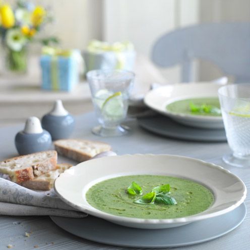 Broccoli and basil soup