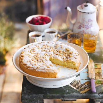 serveware, food, cuisine, ingredient, tableware, dish, plate, baked goods, dishware, drinkware,