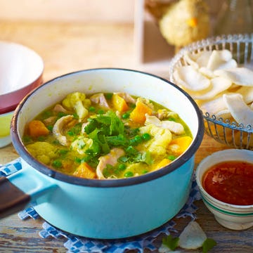 Yellow chicken curry recipe