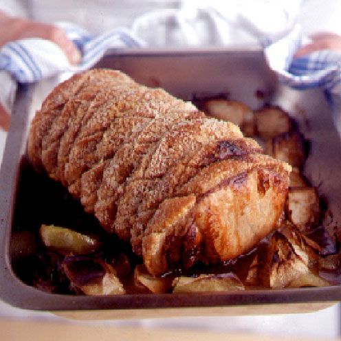 Crisp roast pork with apple sauce
