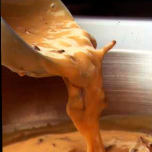 Liquid, Tan, Sculpture, Abdomen, Toe, Cooking, Creative arts, Ceramic, Recipe, 