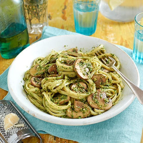 Mushroom, kale and walnut pesto pasta - midweek meal ideas