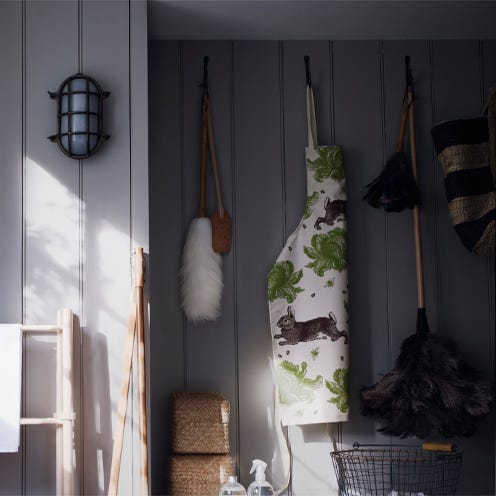 Textile, Room, Clothes hanger, Lantern, Animal product, Light fixture, Natural material, Collection, Feather, Lamp, 