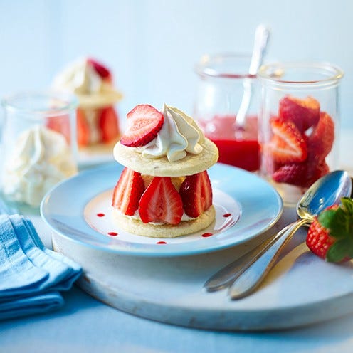 easy dessert recipes strawberry shortbread stack