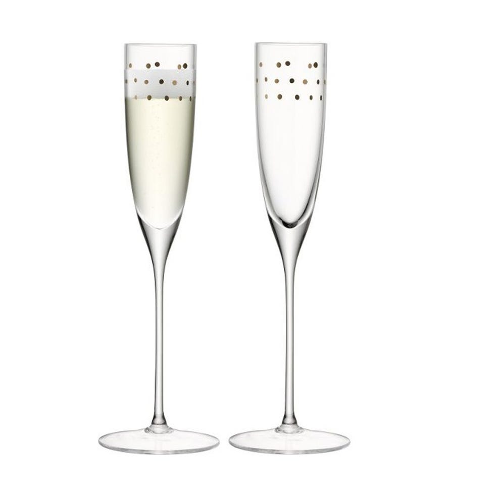 Drinkware, Stemware, Glass, Wine glass, Barware, Tableware, White, Liquid, Champagne stemware, Dishware, 
