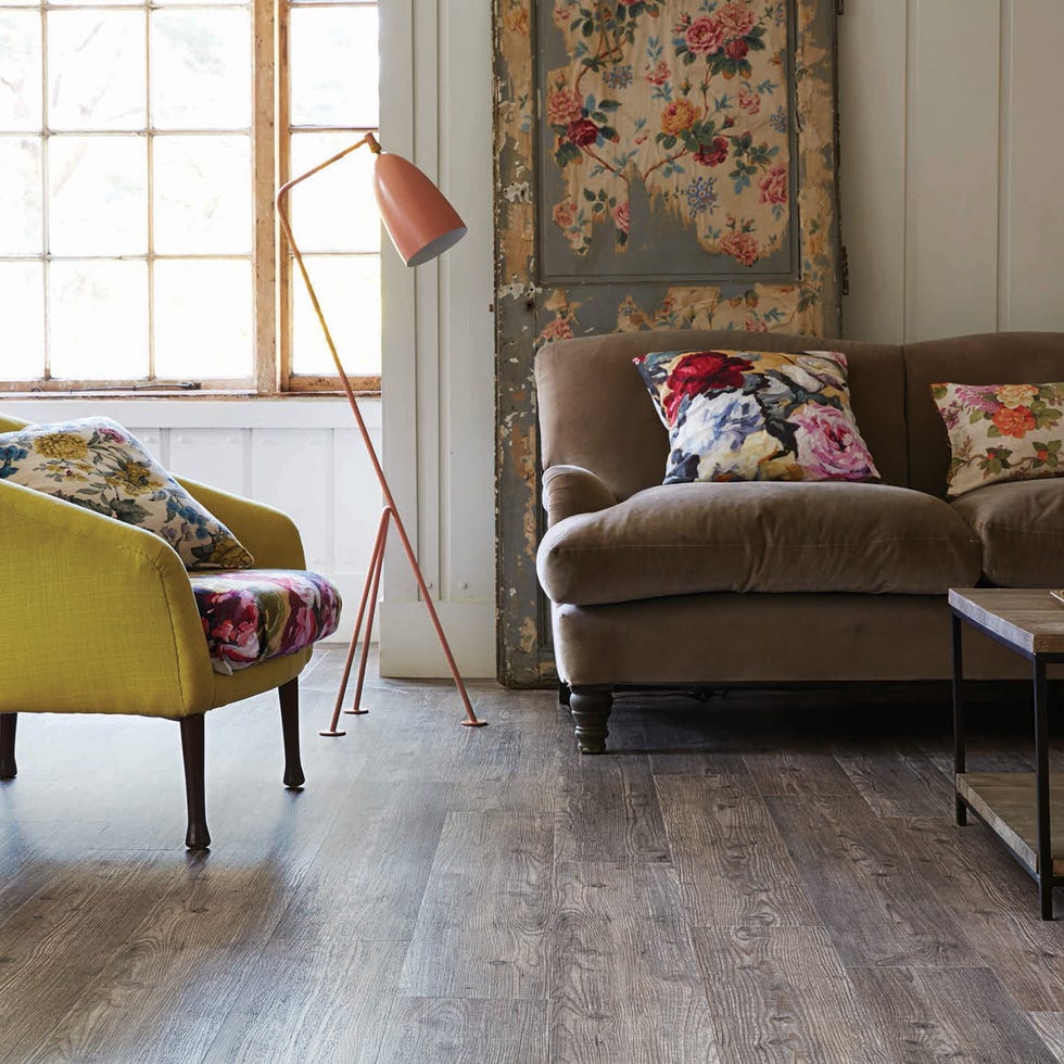 Wood, Interior design, Room, Brown, Floor, Flooring, Textile, Wall, Home, Furniture, 