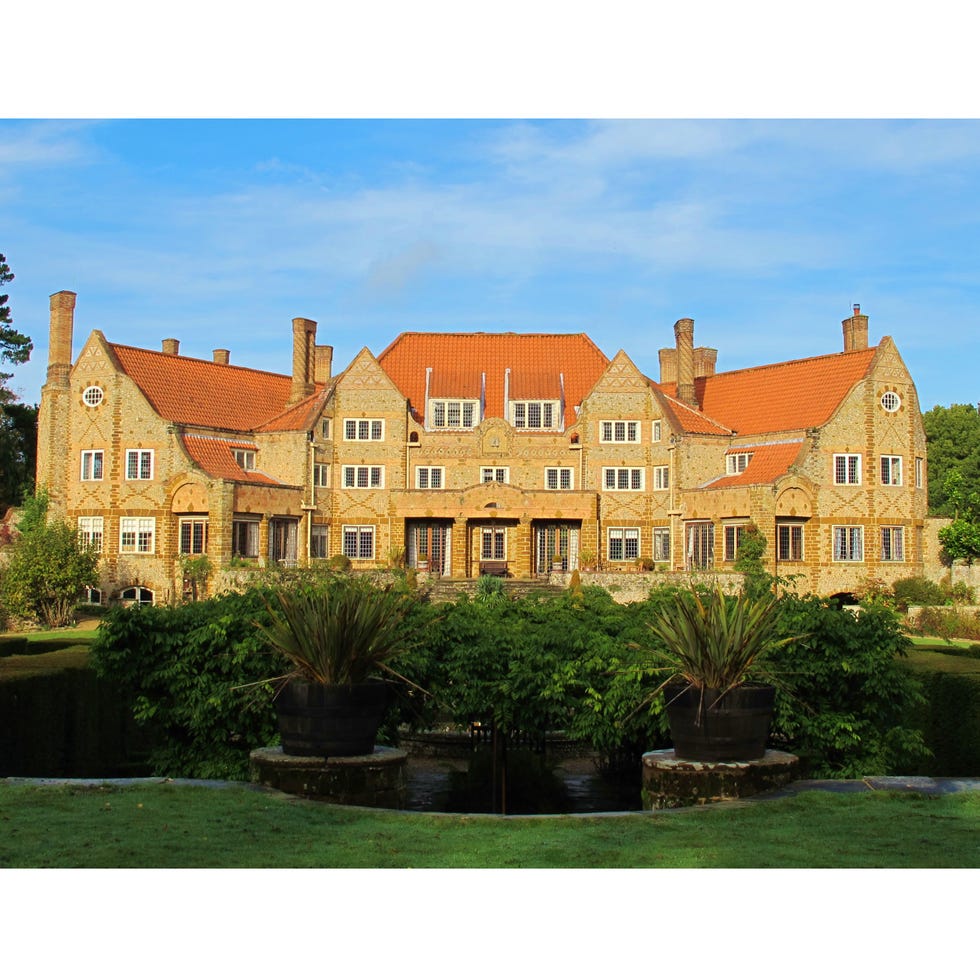 Window, Property, Building, House, Facade, Real estate, Garden, Manor house, Shrub, Home, 