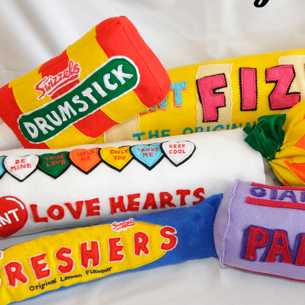 Font, Sports jersey, Label, Convenience food, 