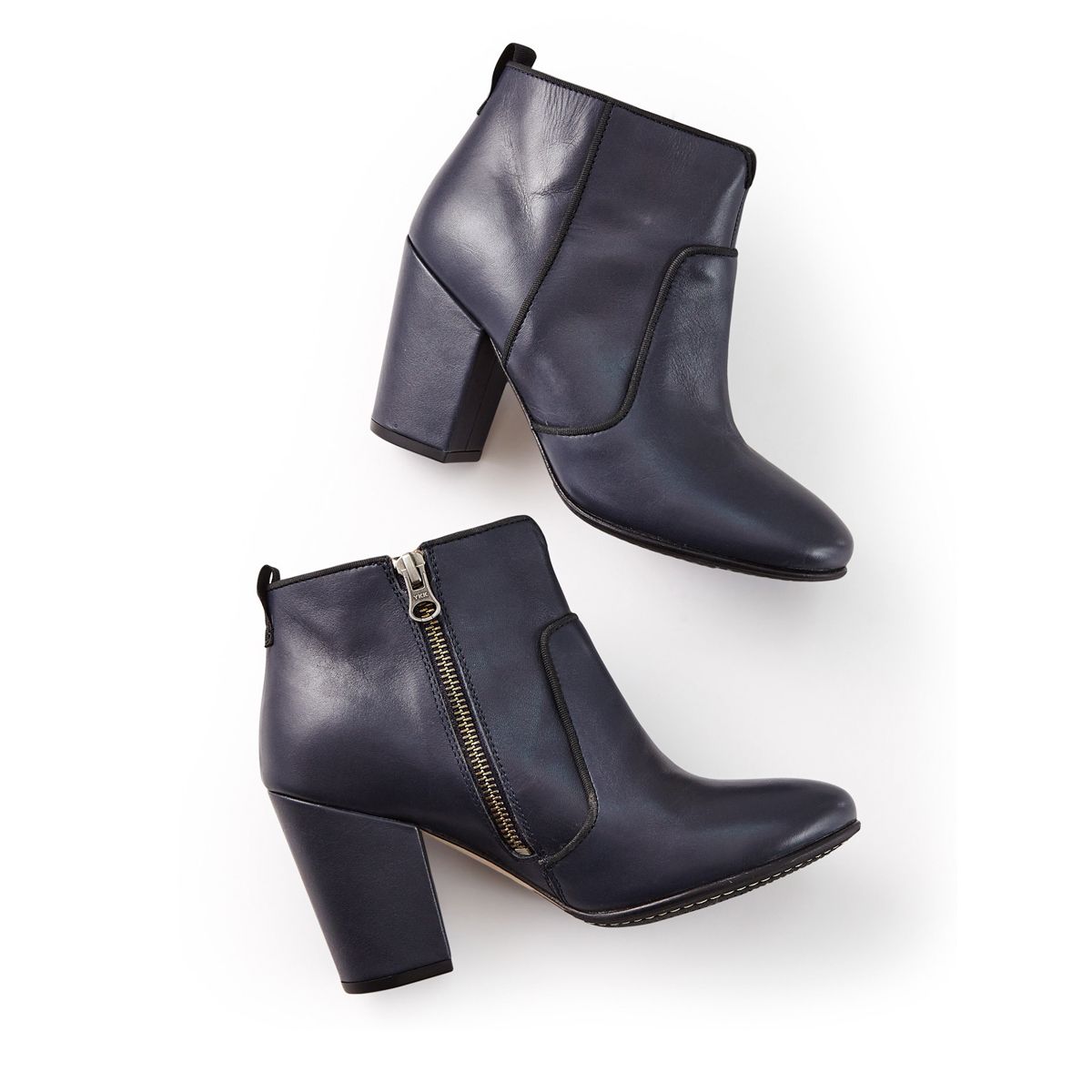 Footwear, Boot, Fashion, Leather, Black, Beige, Foot, Buckle, Fashion design, Synthetic rubber, 