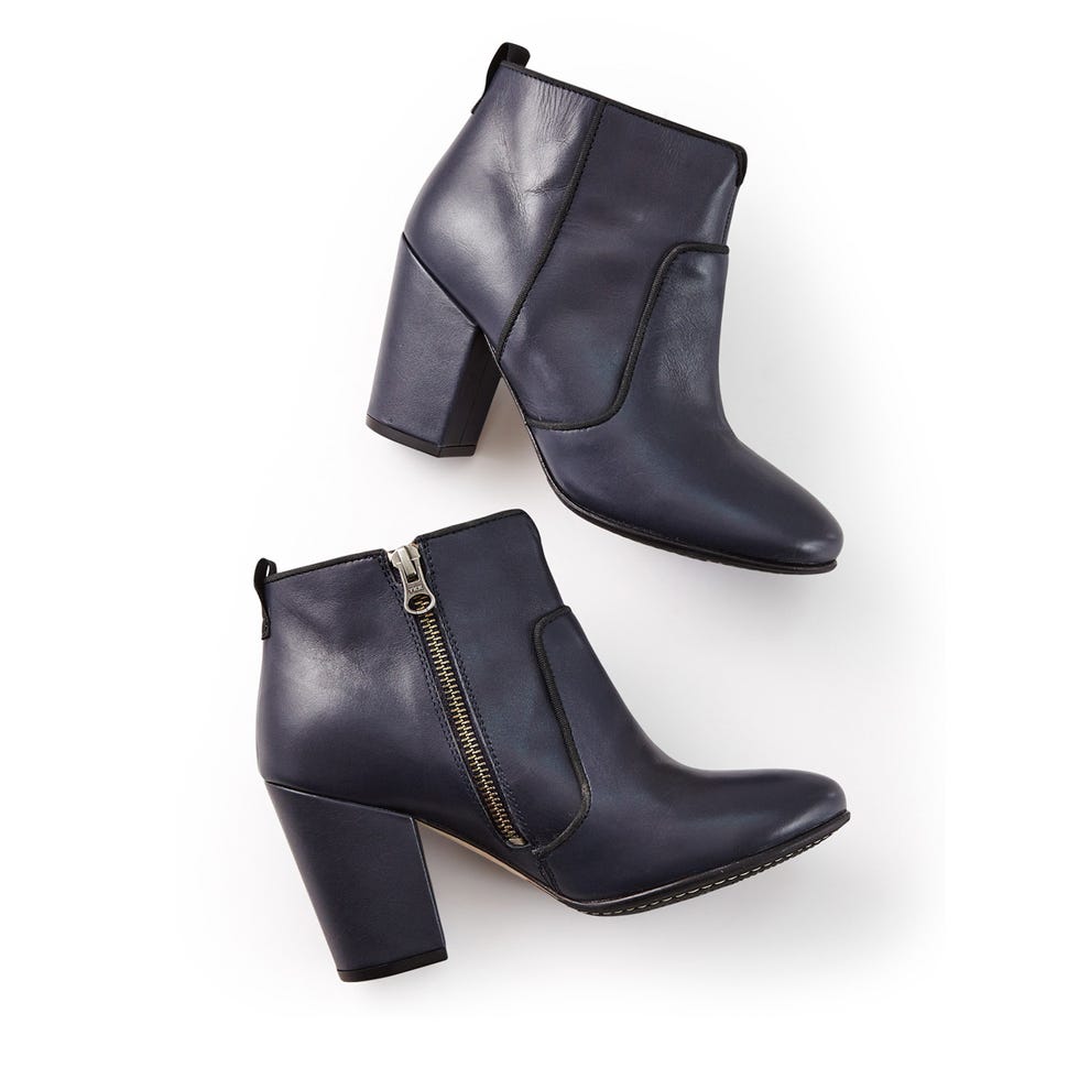 Footwear, Boot, Fashion, Leather, Black, Beige, Foot, Buckle, Fashion design, Synthetic rubber, 