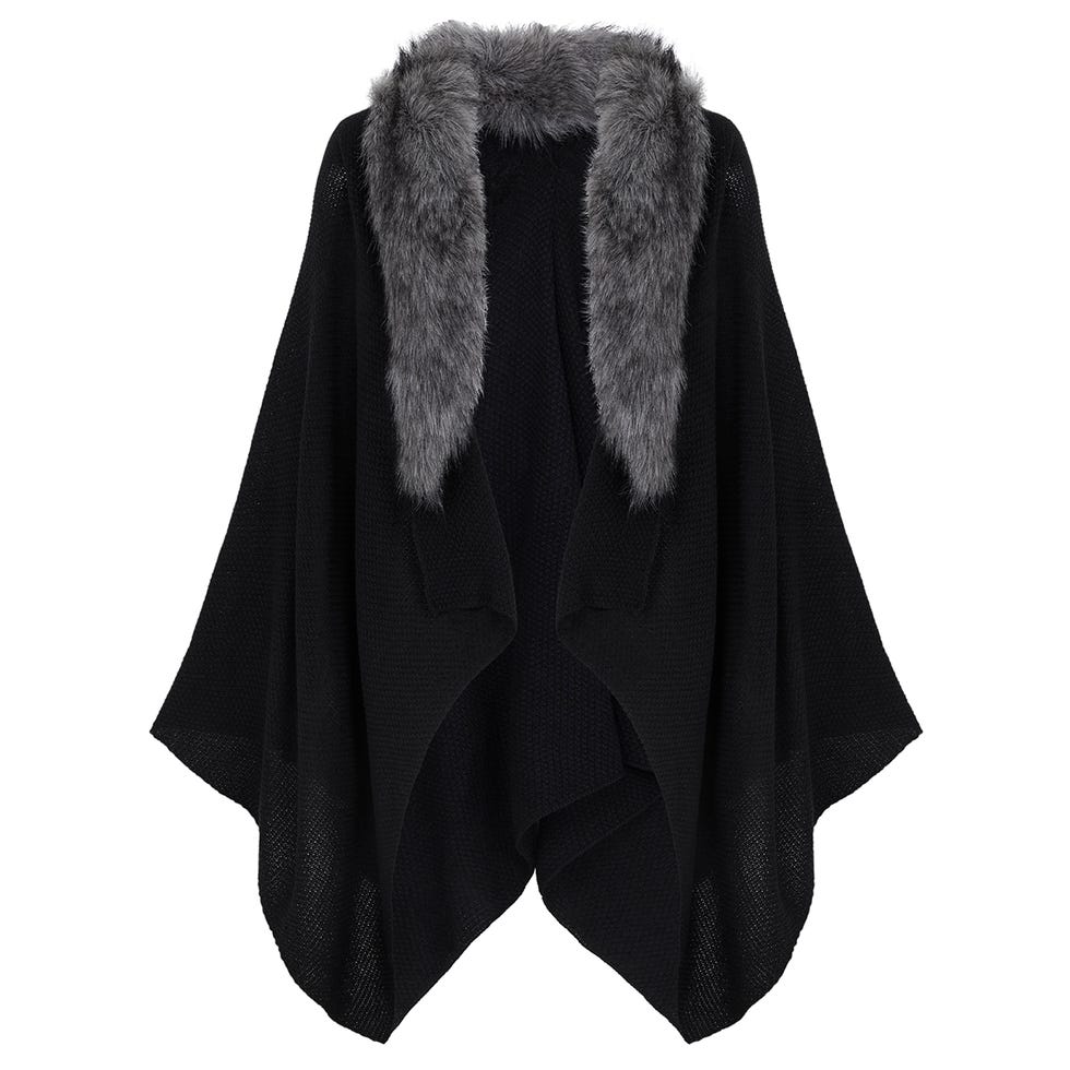 Sleeve, Textile, Outerwear, Collar, Black, Clothes hanger, Woolen, Natural material, Fashion design, Mantle, 
