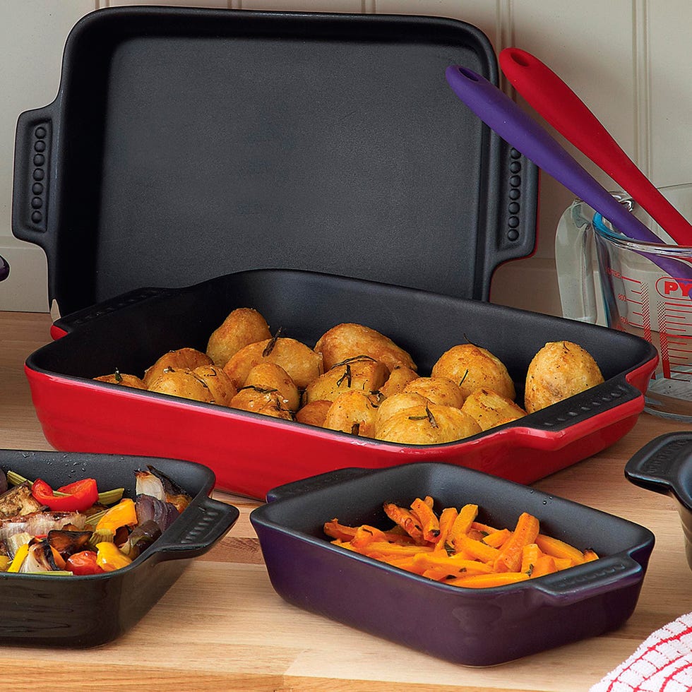 Food, Cuisine, Meal, Take-out food, Dish, Fried food, Tableware, Finger food, Recipe, Deep frying, 