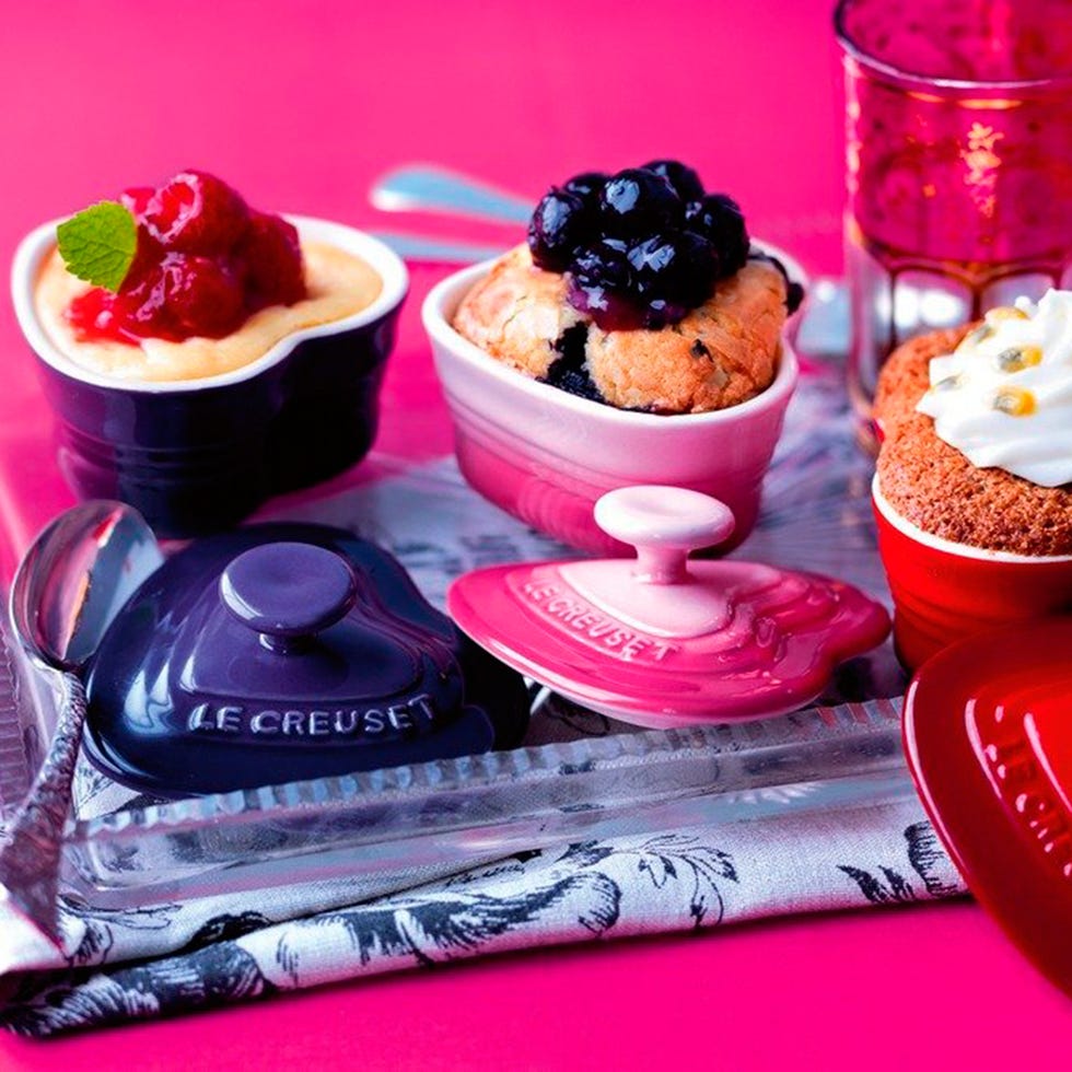 Food, Sweetness, Cuisine, Dessert, Ingredient, Dish, Serveware, Baked goods, Recipe, Finger food, 