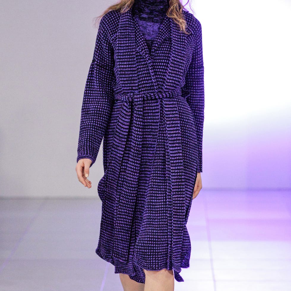 Blue, Sleeve, Shoulder, Dress, Purple, Textile, Joint, Violet, Pattern, Style, 
