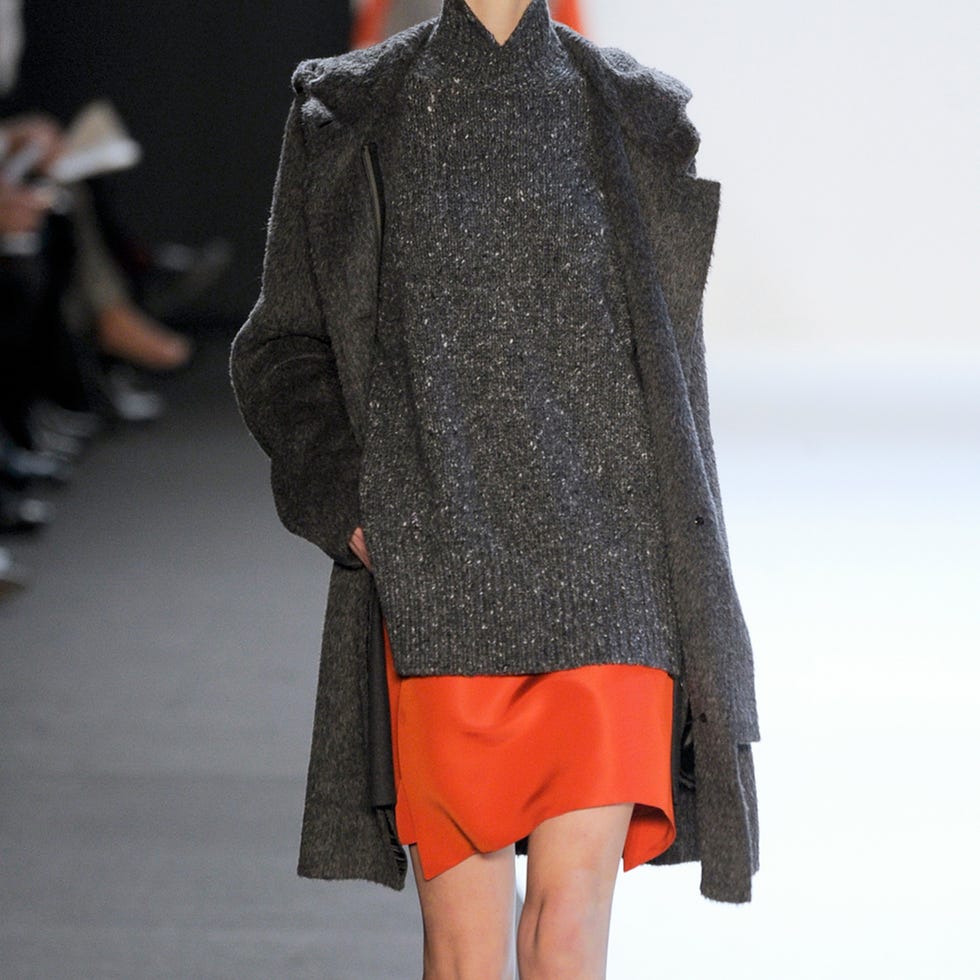 Clothing, Sleeve, Textile, Joint, Outerwear, Style, Fashion show, Street fashion, Winter, Fashion, 