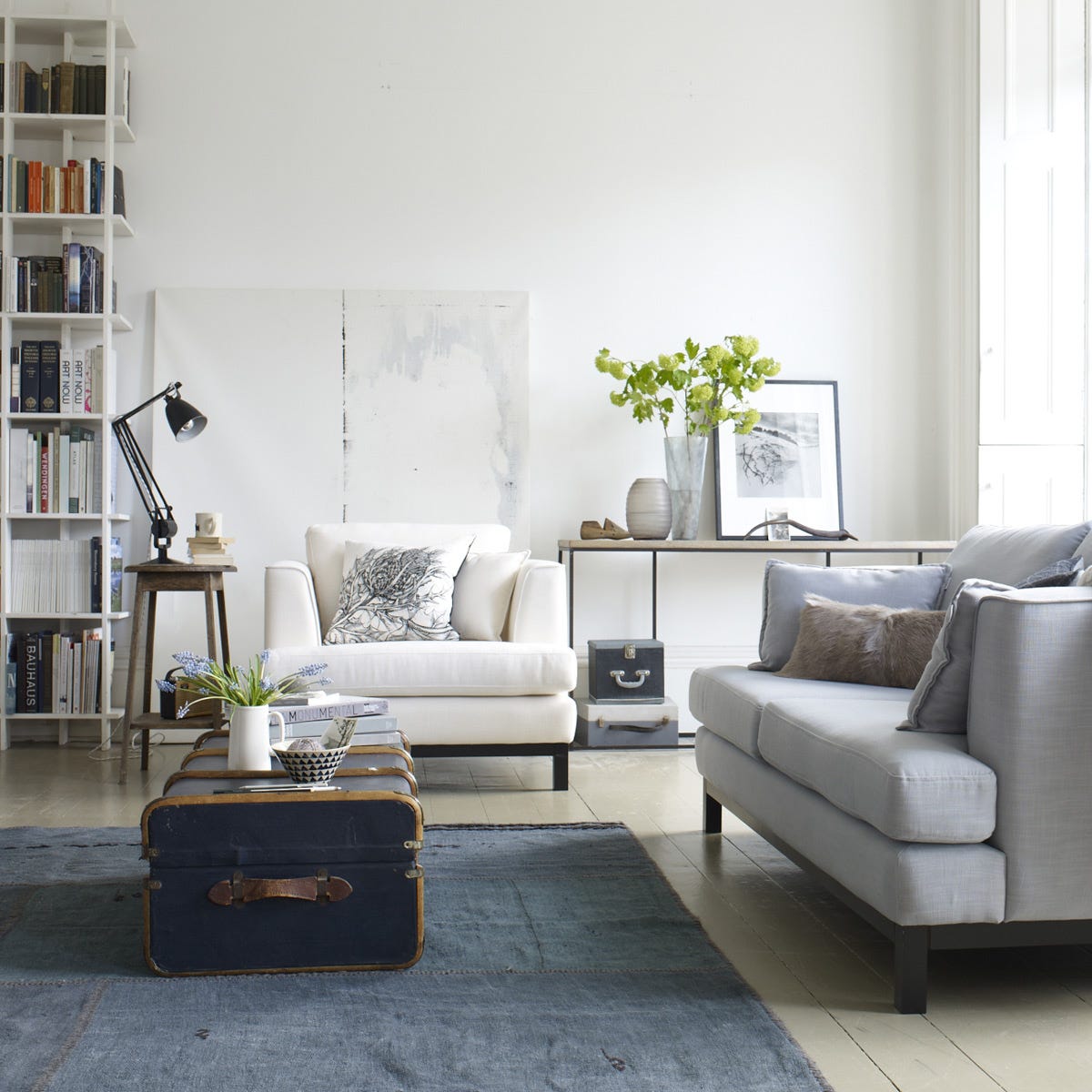 Room, Interior design, Living room, Floor, Home, Wall, Flooring, Furniture, White, Couch, 