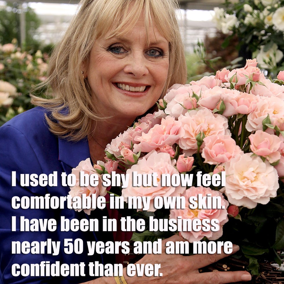 Eye, Happy, Petal, Flower, Facial expression, Bangs, Flowering plant, Bouquet, Blond, Cut flowers, 
