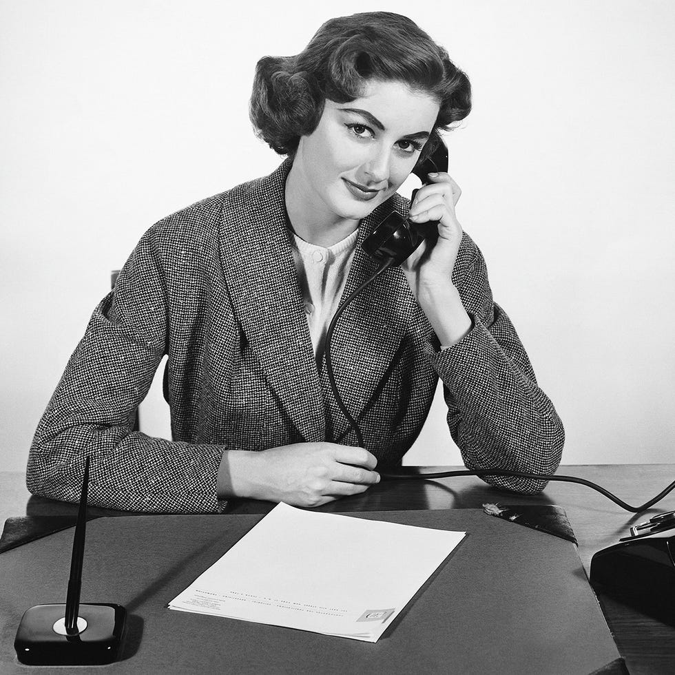 Table, Electronic device, Style, Sitting, Office equipment, Desk, Office supplies, Employment, Pen, Job, 
