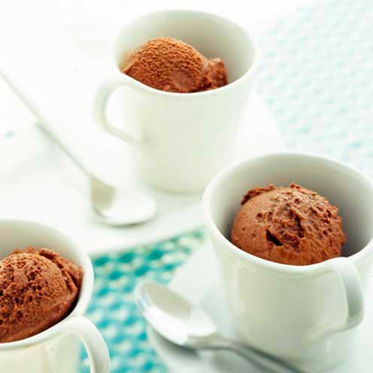 Coffee cup, Serveware, Cup, Drinkware, Food, Ingredient, Dishware, Drink, Saucer, Tableware, 