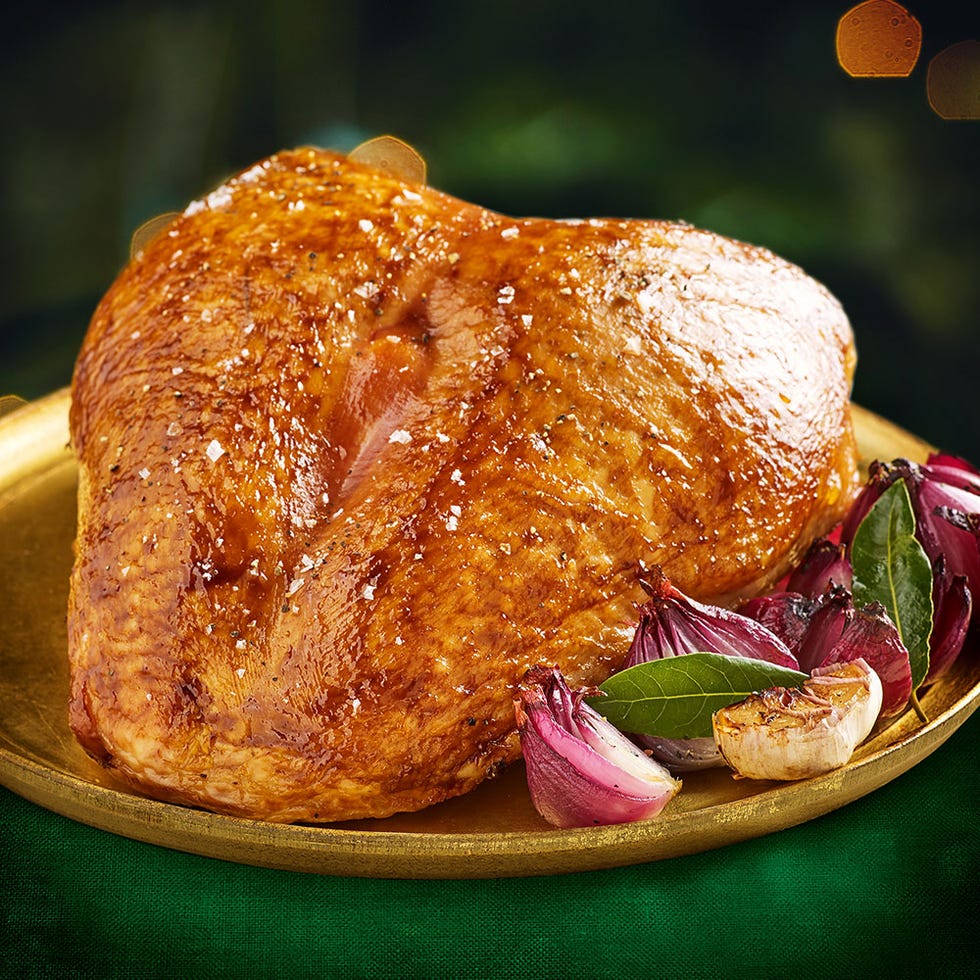 Dish, Food, Turkey meat, Roasting, Hendl, Roast goose, Cuisine, Duck meat, Ingredient, Drunken chicken, 