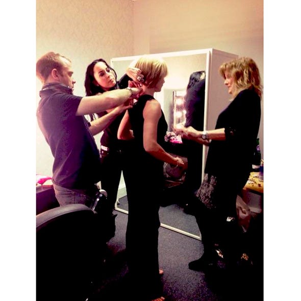 Interaction, Conversation, Layered hair, 