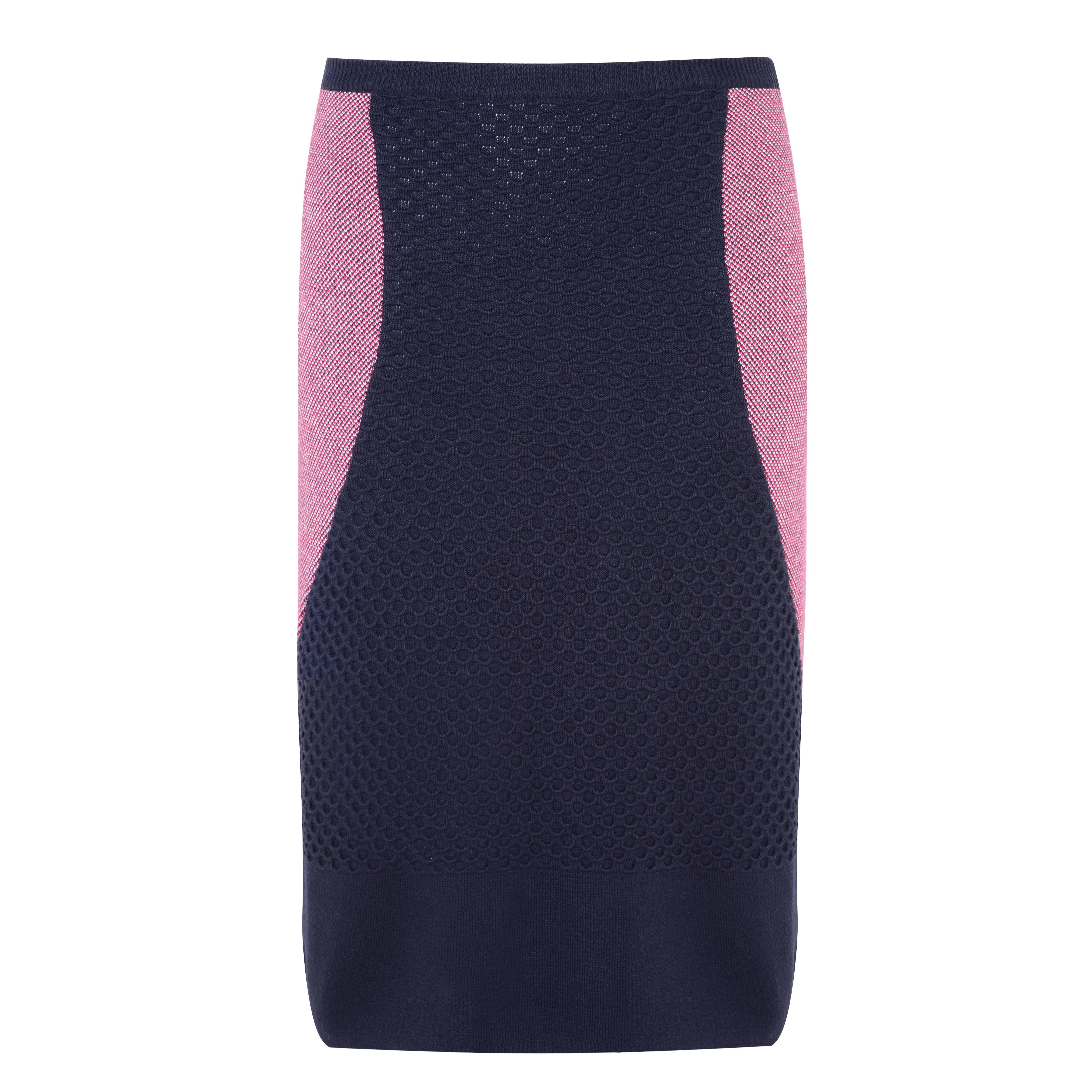 Textile, Magenta, Pattern, Maroon, Violet, One-piece garment, Pattern, Woolen, Vase, 