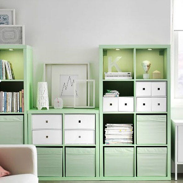 Green, Room, Wood, Drawer, Interior design, Wall, Chest of drawers, Furniture, White, Cabinetry, 