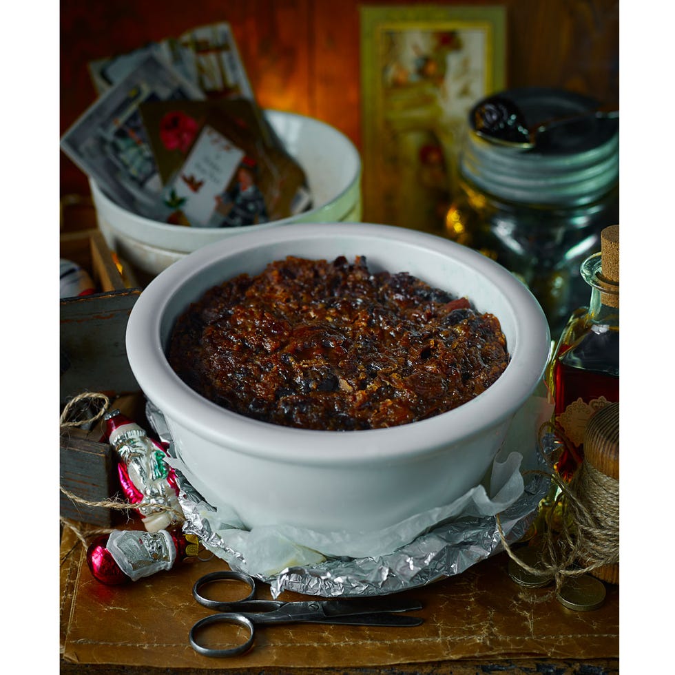 best christmas pudding recipes rum and plum christmas pudding