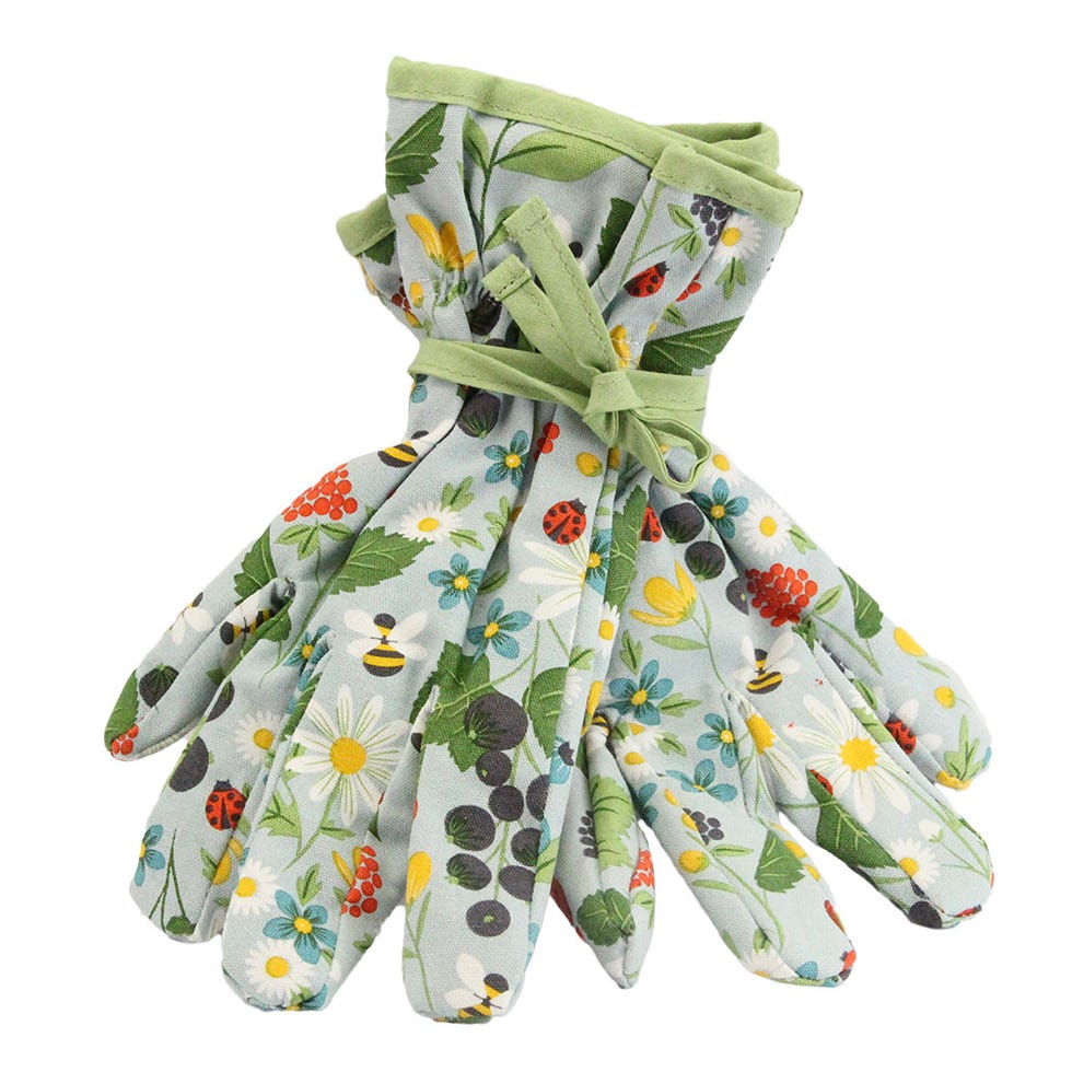 Pattern, Dress, Art, Costume design, One-piece garment, Day dress, Creative arts, Embellishment, Button, Fashion design, 