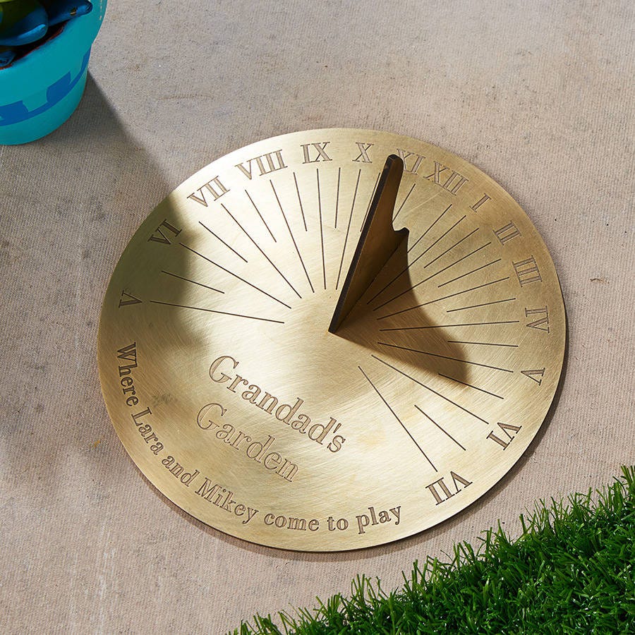 Circle, Measuring instrument, Metal, Number, Sundial, Bronze, Clock, Plastic, 