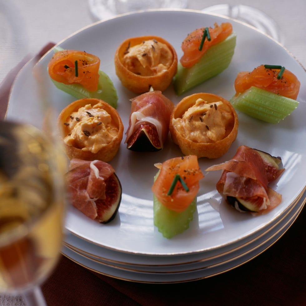 Food, Cuisine, Tableware, Ingredient, Dishware, Stemware, Finger food, Plate, Glass, Orange, 
