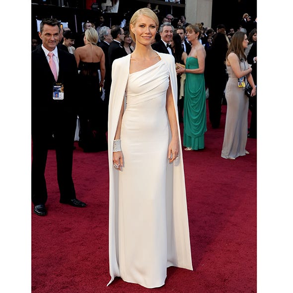 Clothing, Coat, Dress, Flooring, Event, Trousers, Shirt, Carpet, Outerwear, Suit, 