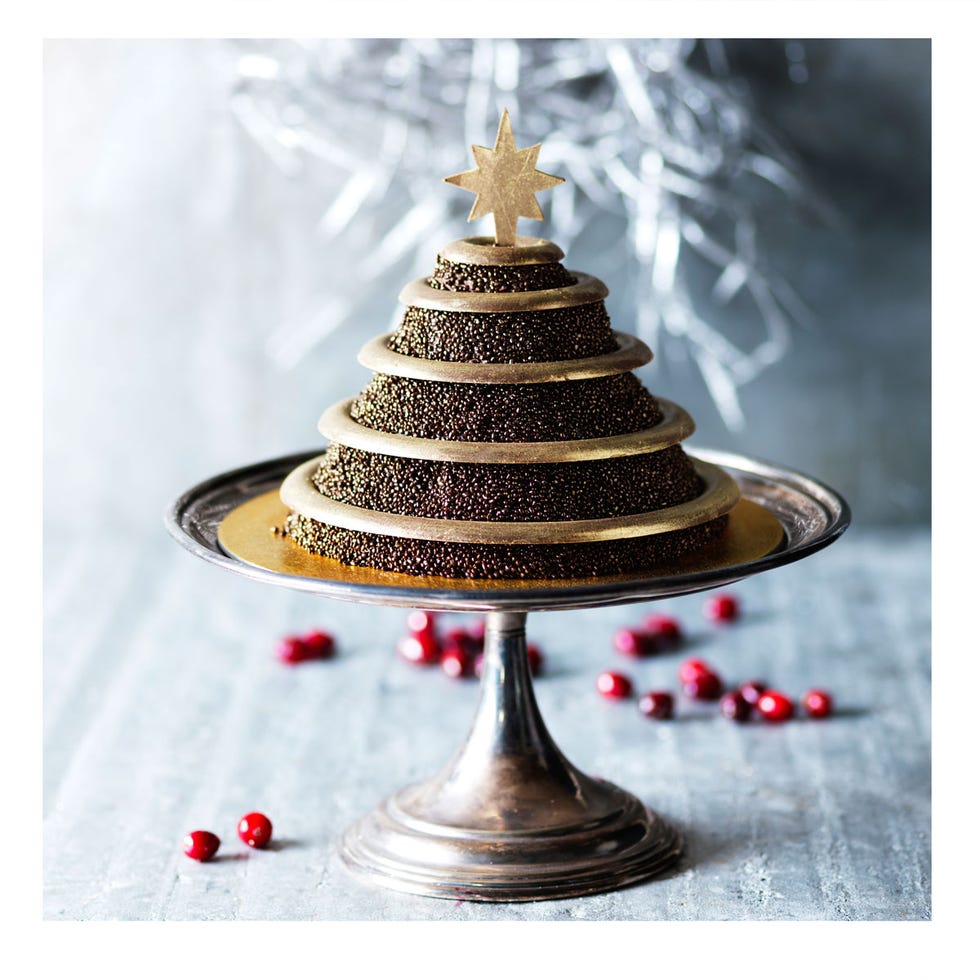 Metal, Brass, Still life photography, Silver, Ornament, Costume accessory, Bronze, 
